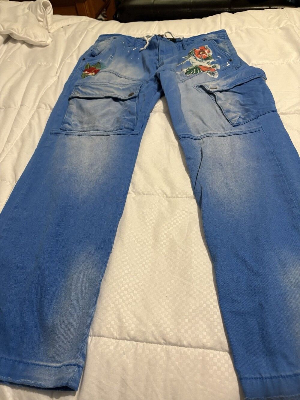 AKOO Jeans Mens 38x31 Painted Art Graphic HAWAII Style Distressed Denim